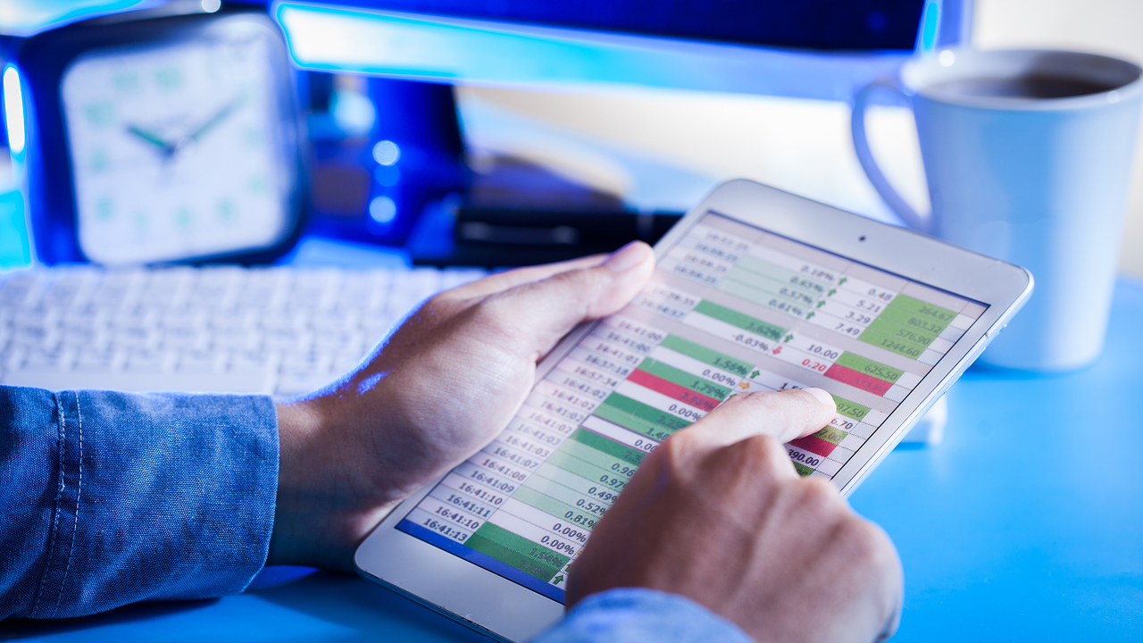 Best Recurring Billing Software for SMBs in 2025: Stripe, Zoho, Recurly, and Beyond